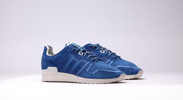 adidas Originals ZX 700 2.0 